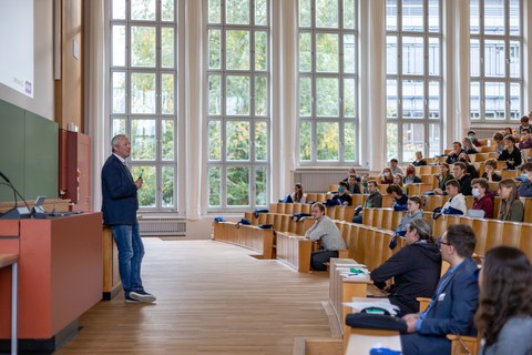 Grußworte Professor Felsmann