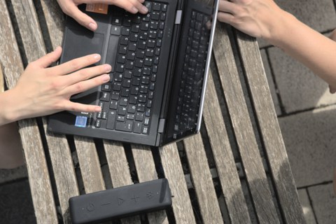 laptop, computer, group work, together, study, digital, hand, type, text, write music box, digital learning, together, studieren, studierende, students, writing, texting