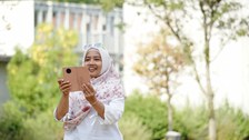 Studierenden beim digitalen Lernen auf dem Campus TUD