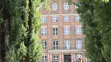 Studierenden beim digitalen Lernen auf dem Campus TUD