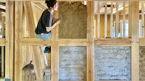Ausfachen mit Lehm im Fachwerk