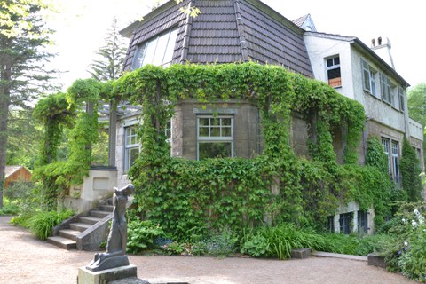 Blick in den Garten am Haus Hohe Pappeln.
