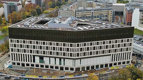 Bild des neuen Dresdner Verwaltungszentrums