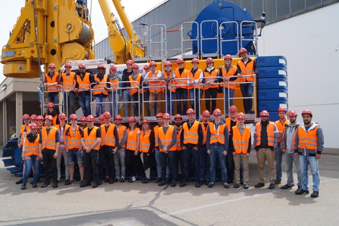 Gruppenbild bei Bauer