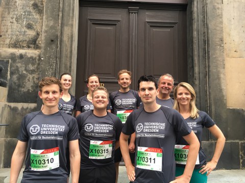 Gruppenbild Teilnehmer REWE Team-Challenge 2018