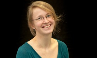 Angela Schmidt1.jpg