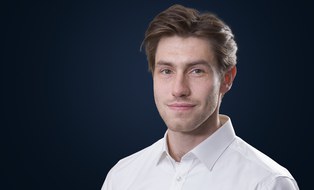 Foto zeigt ein Portrait von Paul Heber