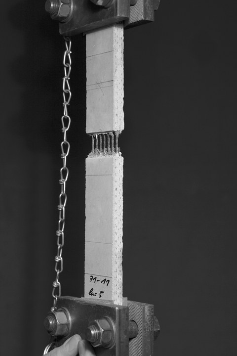 Tension Test for determining the required overlap length