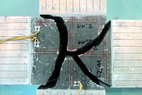 Failure under biaxial tensile load