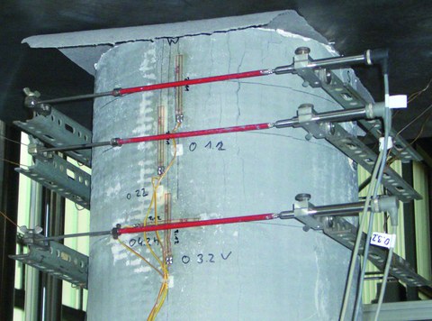 Deformation measurement at the prop head