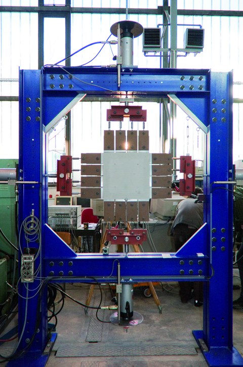Test-Setup for biaxial tension-tension-tests