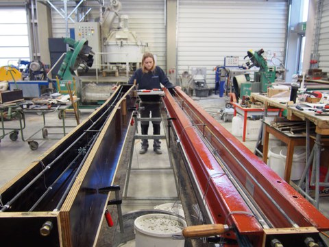 Formwork for investigated column shapes under a combined load of longitudinal force and bending