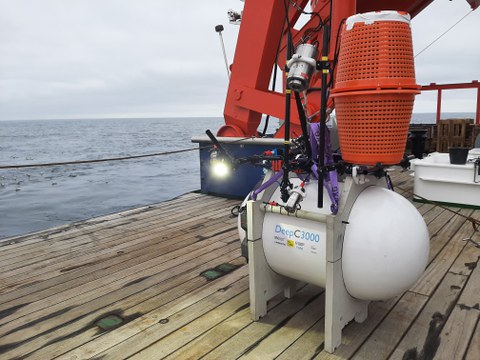 DeepC3000 an Bord des Forschungsschiffs Maria S. Merian kurz vor dem Aussetzen