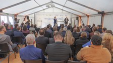 Foto zeigt IMporessionen vom Bau des Carbonbetonhauses CUBE in Dresden