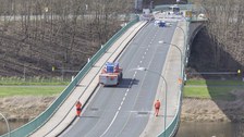 Impressionen Belastungstest Elbbrücke Bad Schandau im April 2025