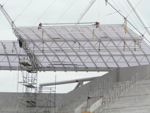 Tribünenüberdachung BayArena Leverkusen im Bau