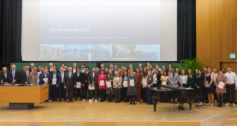Gruppenbild auf der Bühne