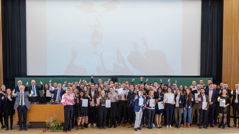 Gruppenbild auf der Bühne