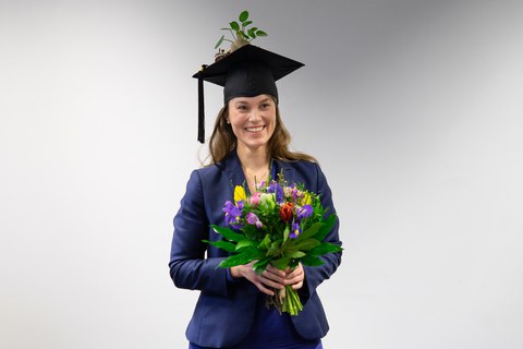 Portraitaufnahme mit Doktorhut