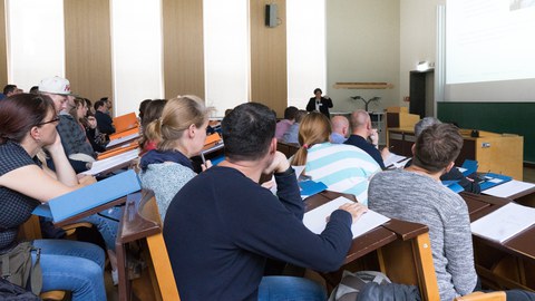 Este Vorlesung für die Fernstudenten
