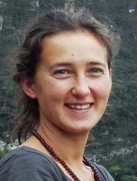 Ms Carolina Alexandra Perret