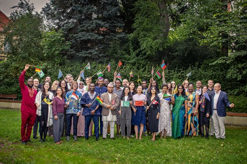 International group with flags.