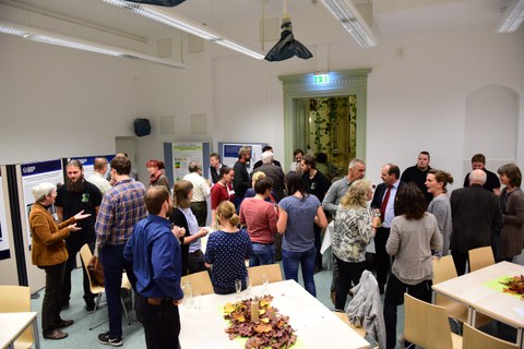 Lively exchange among the participants