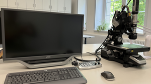 Keyence VHX-X1F digital microscope
