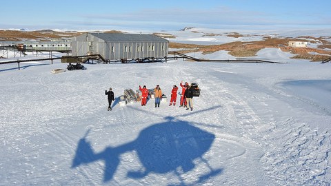 Arrival at Molodeshnaya