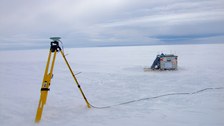 GPS-Station GETZ1 auf dem Getz-Schelfeis 