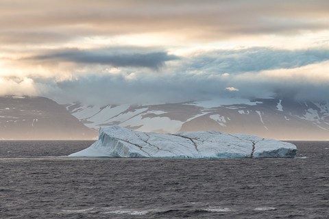 Die Küste Nordost-Grönlands