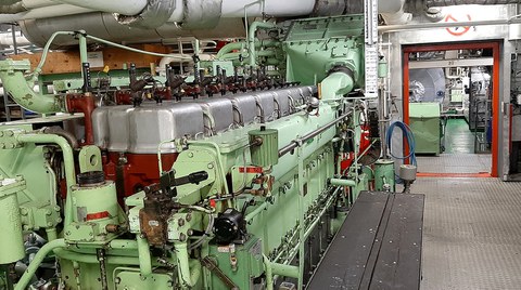 47_Diesel-generator