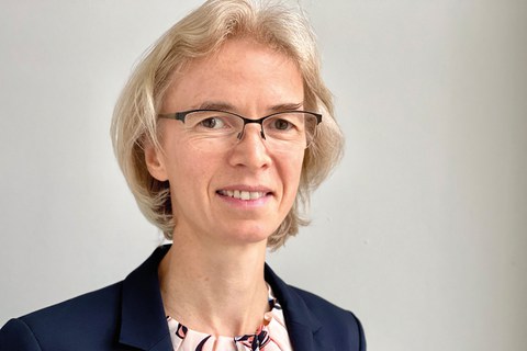 The picture shows Professor Regine Gerike, Head of Chair