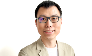 Die Abbildung zeigt Dr.-Ing Chengqi Lu