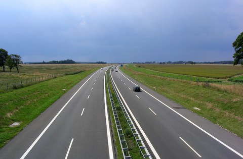 vierspurige A20 bei Langsdorf