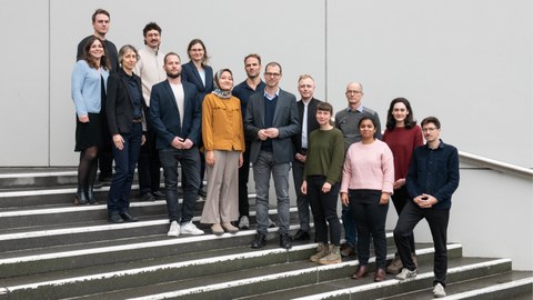 Das Bild zeigt ein Foto der Mitarbeitenden der Professur für Verkehrsökologie.