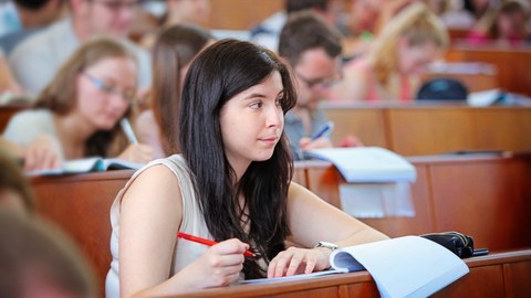 Studenten im Hörsaal