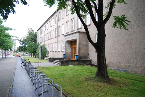 Fakultätsgebäude Gerhart-Potthoff-Bau