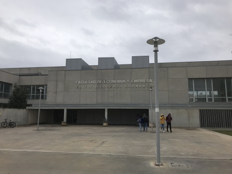 Fakultät Wirtschaftswissenschaften der Universität Zaragoza