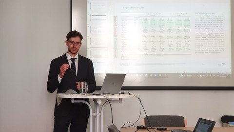 Verteidigung_Gaeumann.jpg