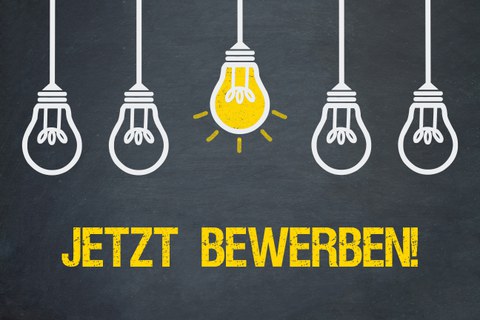 Man sieht mehrere Glühbirnen und die Aufforderung, dass man sich bewerben soll.