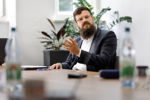 Prof. Eichler