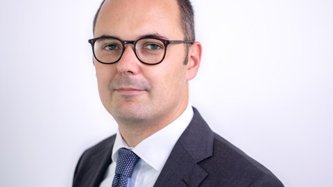 Professor Lars Hornuf