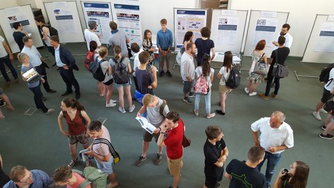 Infomesse zu Studienschwerpunkten im Festsaal