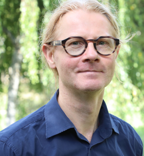 Zu sehen ist Prof. Stephen Gilbert