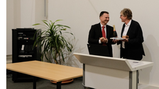 Prof. Dr. Michael Schefczyk und Prof. Dr. Frank Schirmer