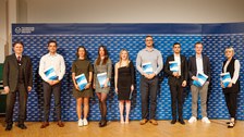 Die besten Absolventinnen und Absolventen