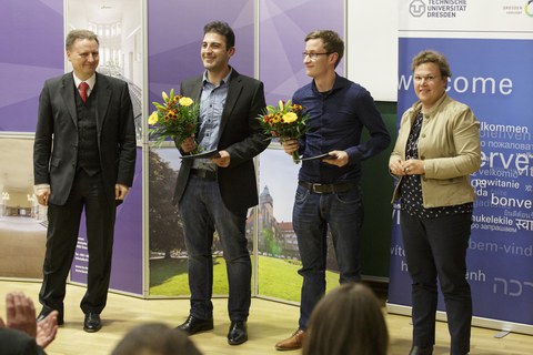 Auszeichnung von Dr. Burak Erkut und Ingmar Rövekamp mit dem Preis der Deutschen Bundesbank durch Kristin Gruner-Ziegler, Leiterin Stab des Präsidenten der Hauptverwaltung in Sachsen und Thüringen
