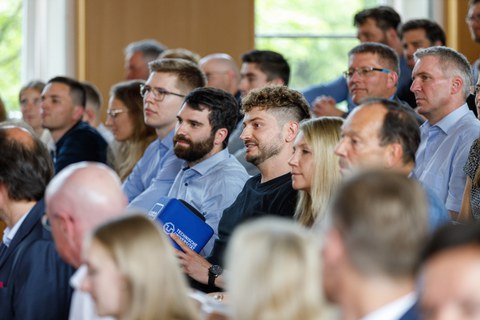 Zu sehen ist ein Teil des Auditoriums zur 30 Jahr-Feier der Fakultät