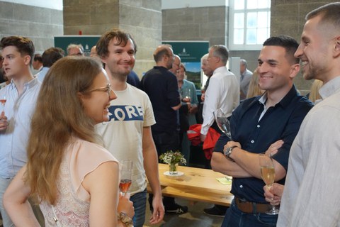 Gespräch im, Foyer